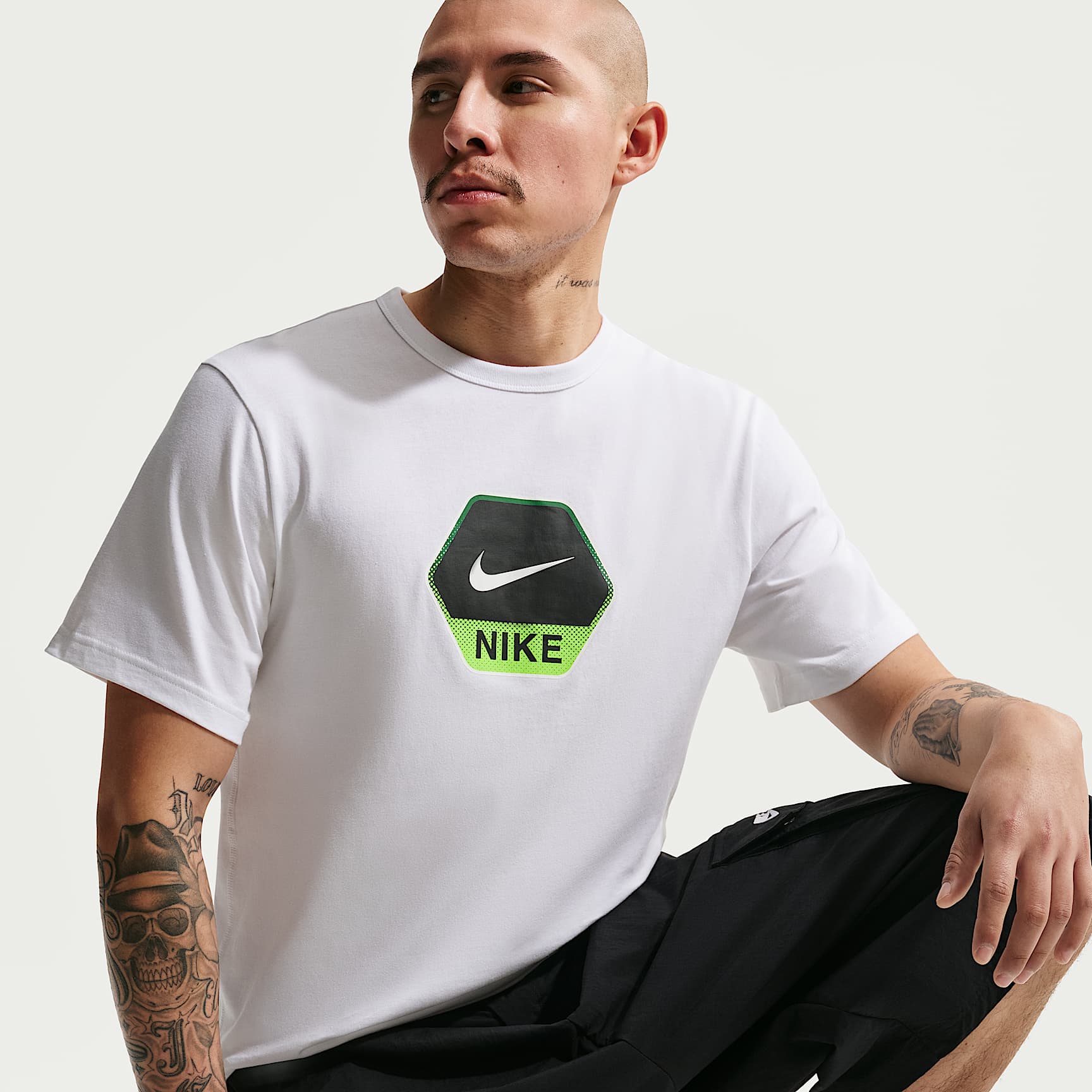 Nike Sportswear Men's T-Shirt. Nike ZA